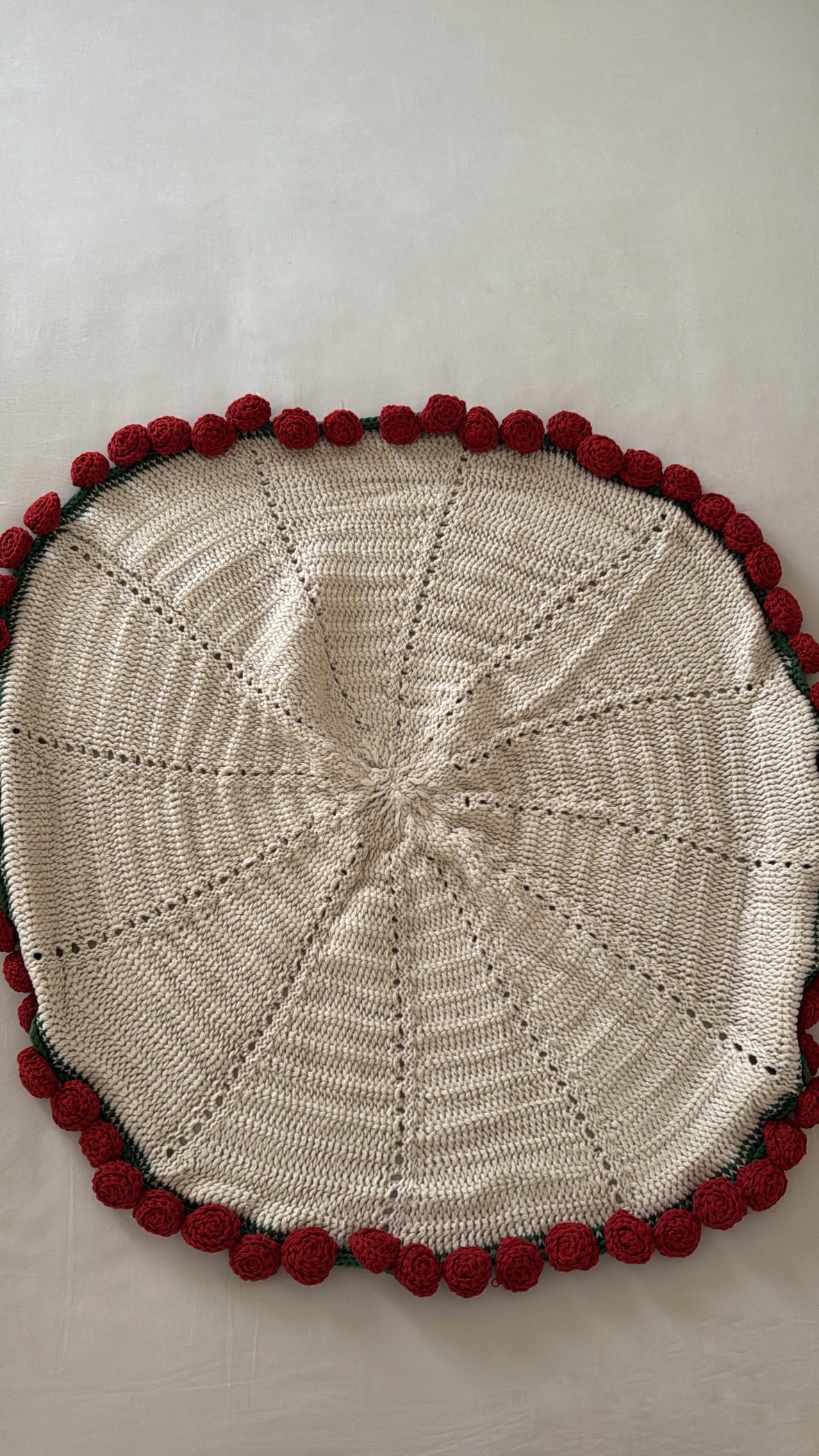 Red roses blanket bouquet