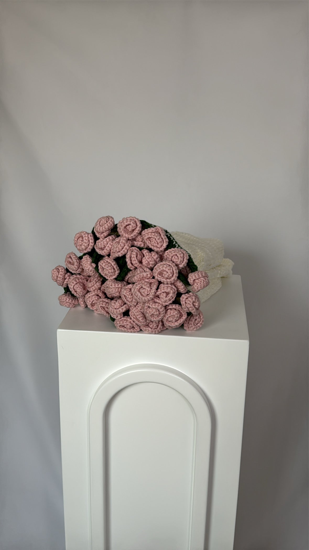 pink rose bouquet blanket