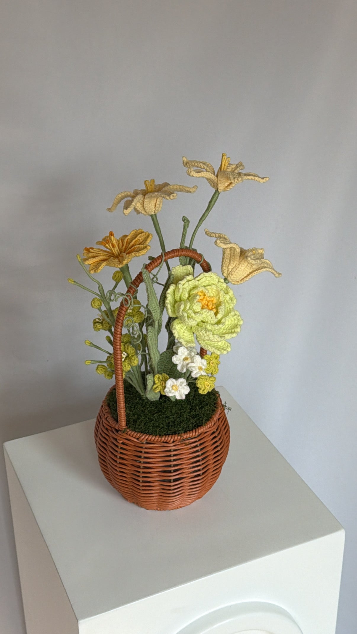 Amber basket