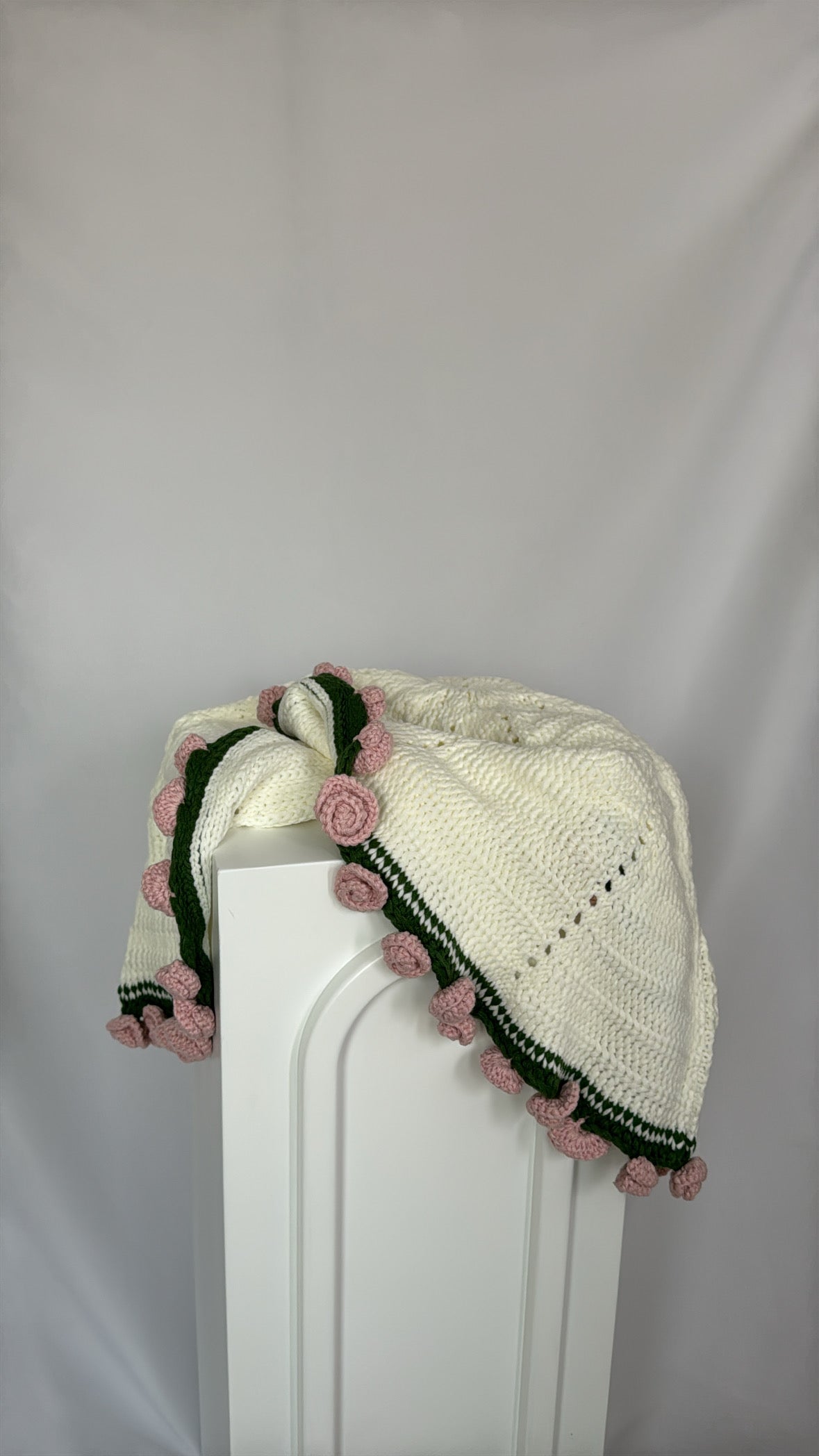 pink rose bouquet blanket