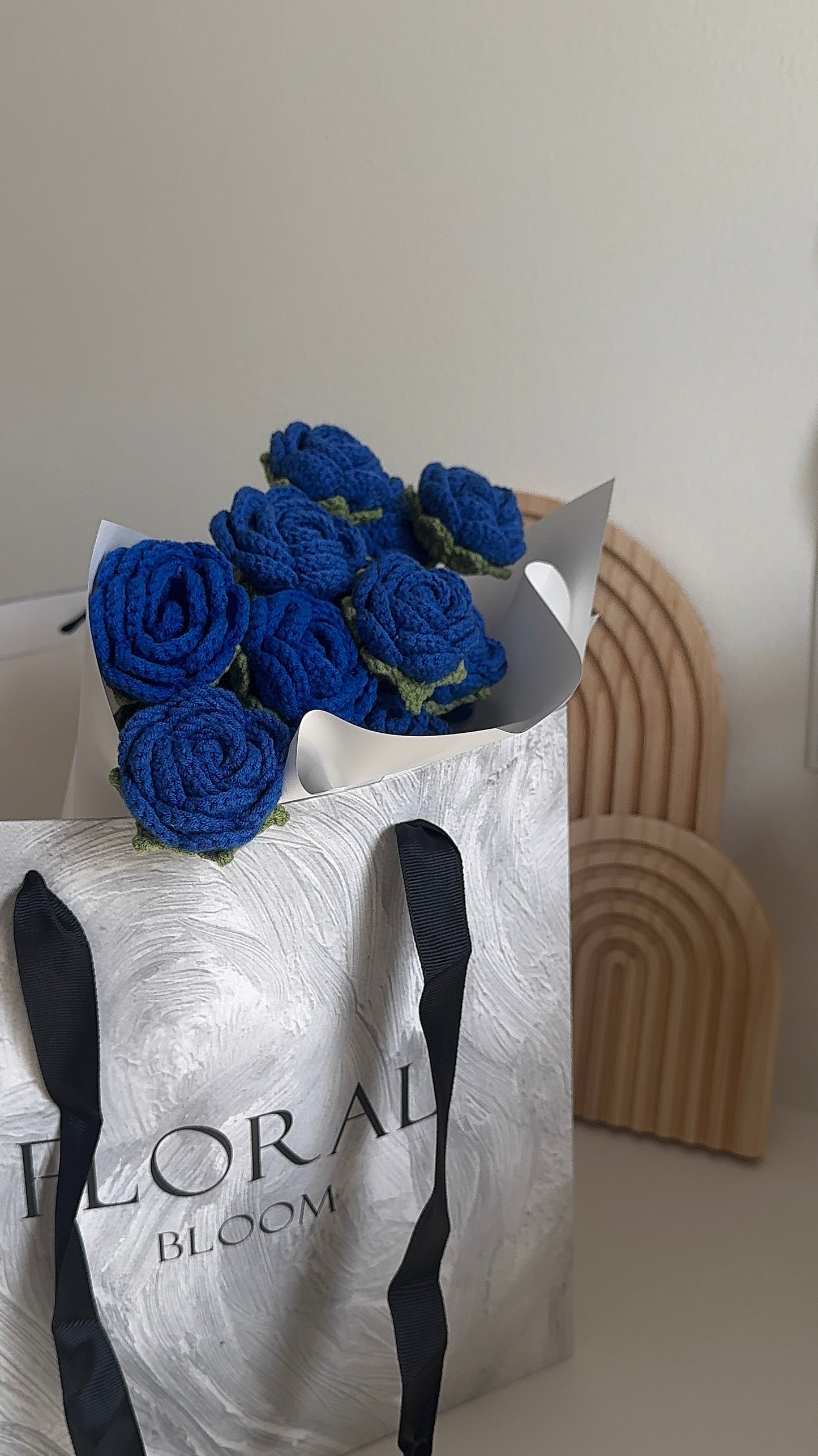 MIni blue roses